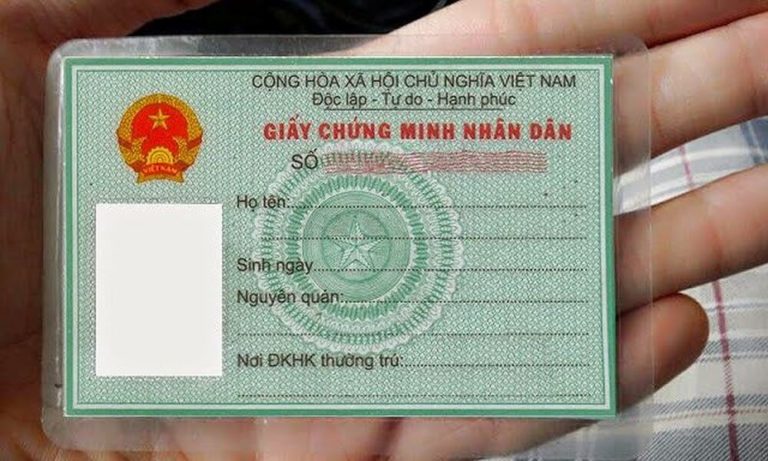 Chứng minh nhân dân hết hạn có được phép đi máy bay không?