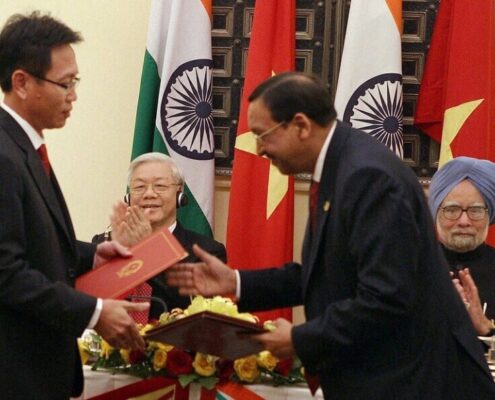 Đại sứ quán là gì? Lãnh sự quán là gì? Hai cơ quan này khác nhau như thế nào?