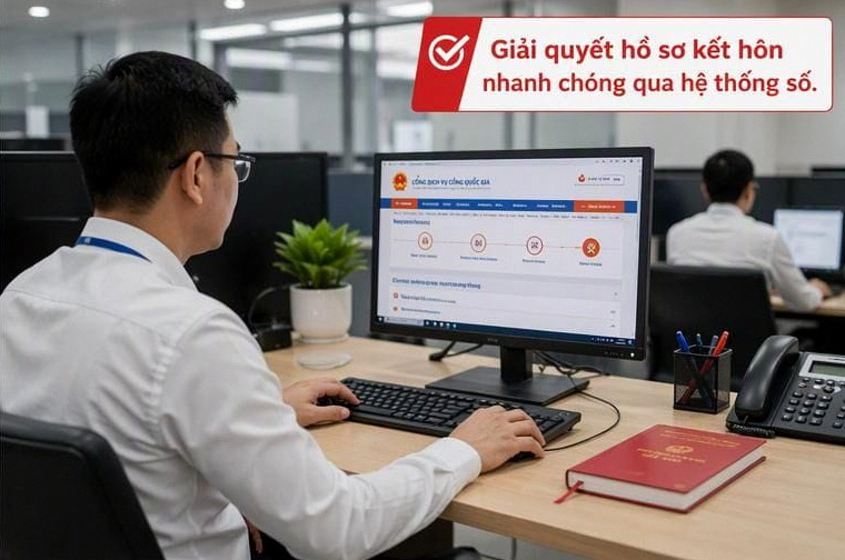 Công chức tư pháp tiến hành kiểm tra chéo thông tin trên Cơ sở dữ liệu hộ tịch điện tử trước khi giải quyết.