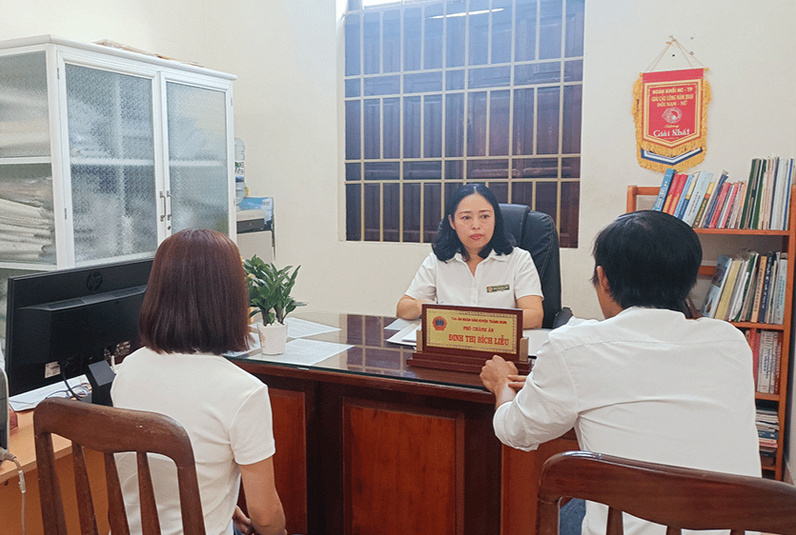 Thời Điểm Quan Hệ Hôn Nhân Chấm Dứt Theo Pháp Luật Hiện Hành 3 Quyết định công nhận thuận tình ly hôn có hiệu lực pháp luật ngay sau khi được Thẩm phán ban hành.()